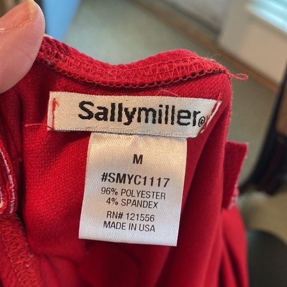 Sally Miller Girls Red Dress Size Medium in GUC - Picture 7 of 9